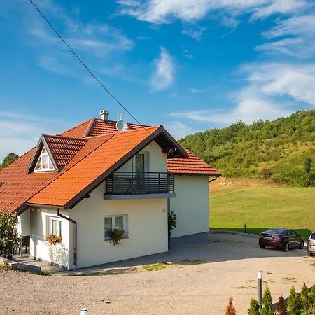 Apartmani Leptir Rakovica Luaran gambar