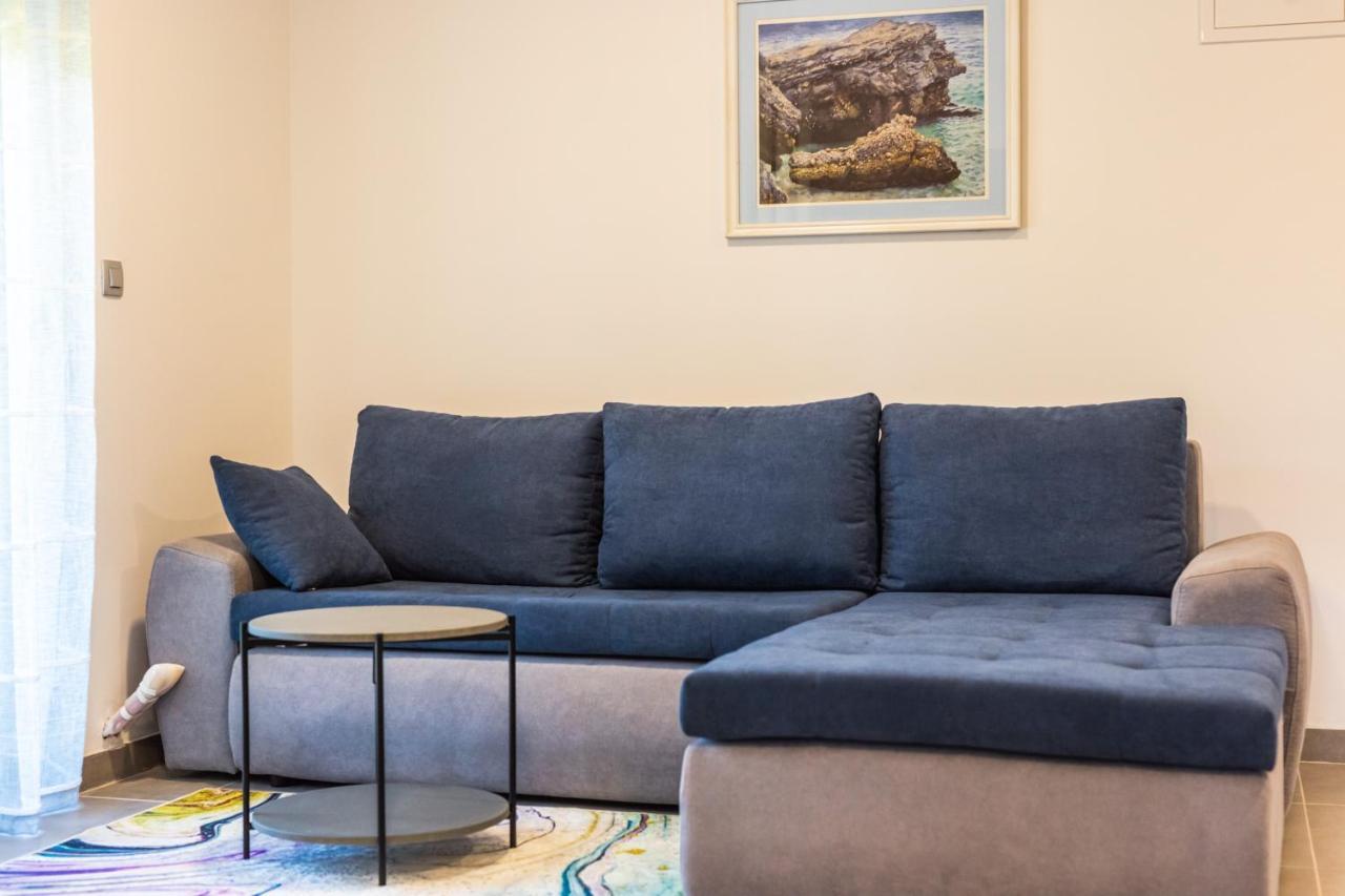 Apartmani Leptir Rakovica Luaran gambar
