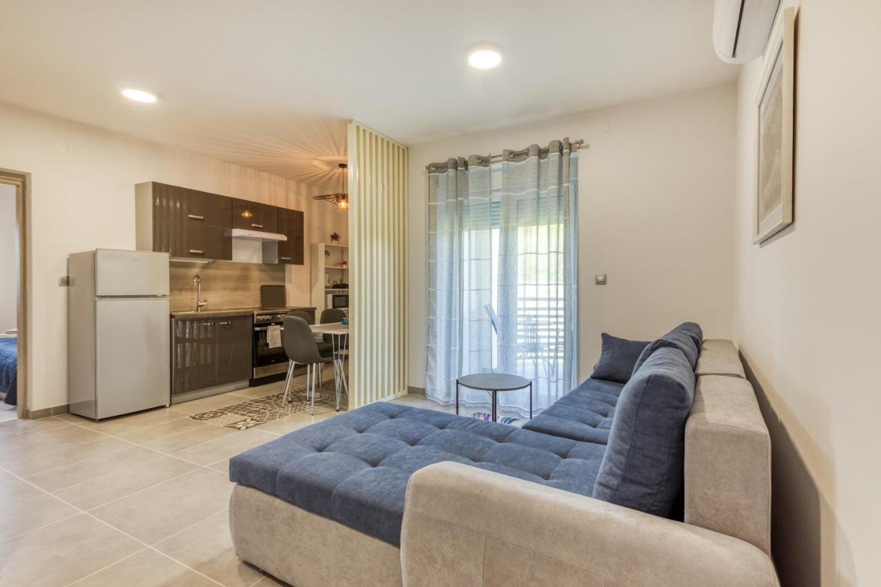 Apartmani Leptir Rakovica Luaran gambar
