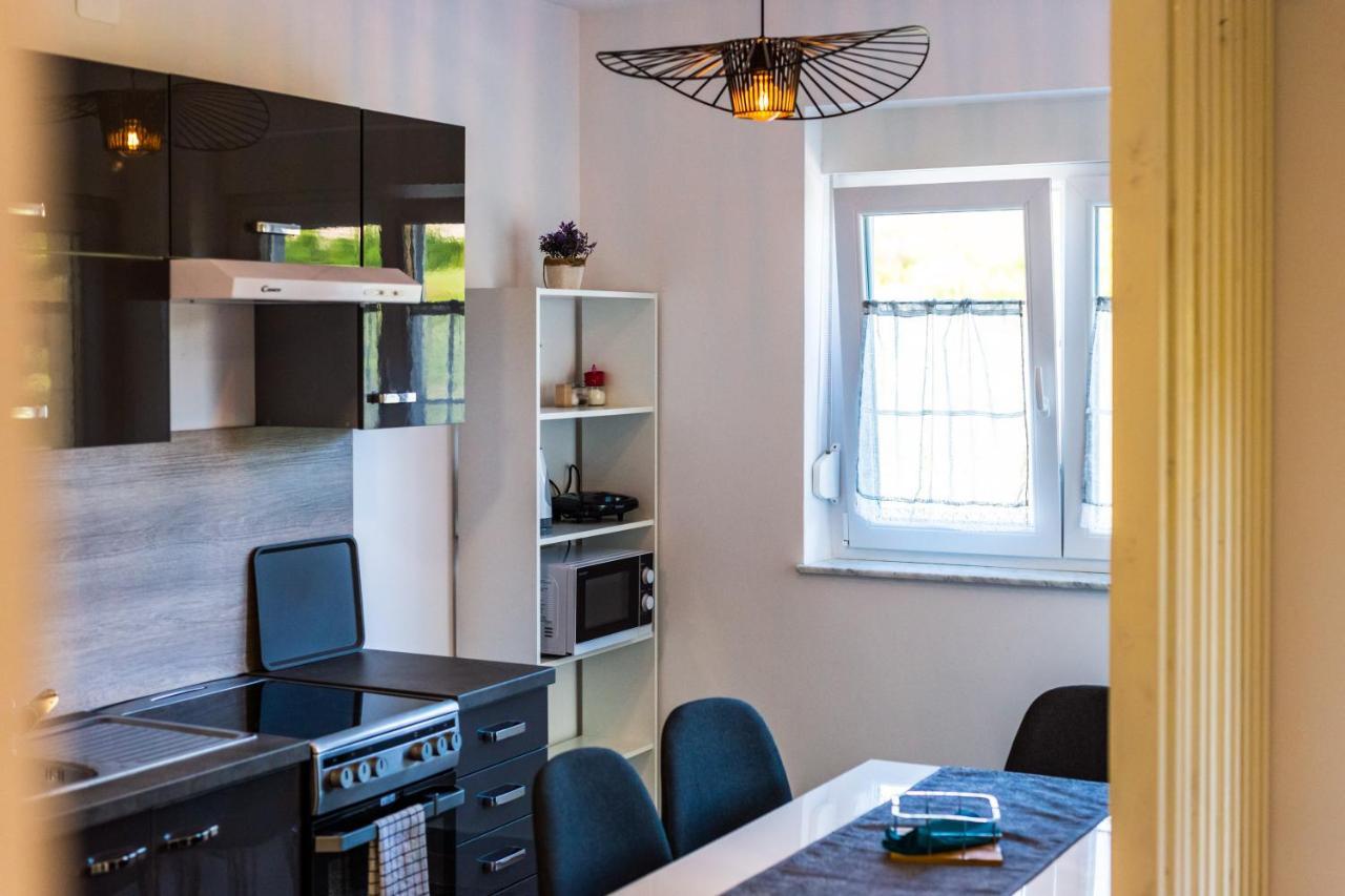 Apartmani Leptir Rakovica Luaran gambar