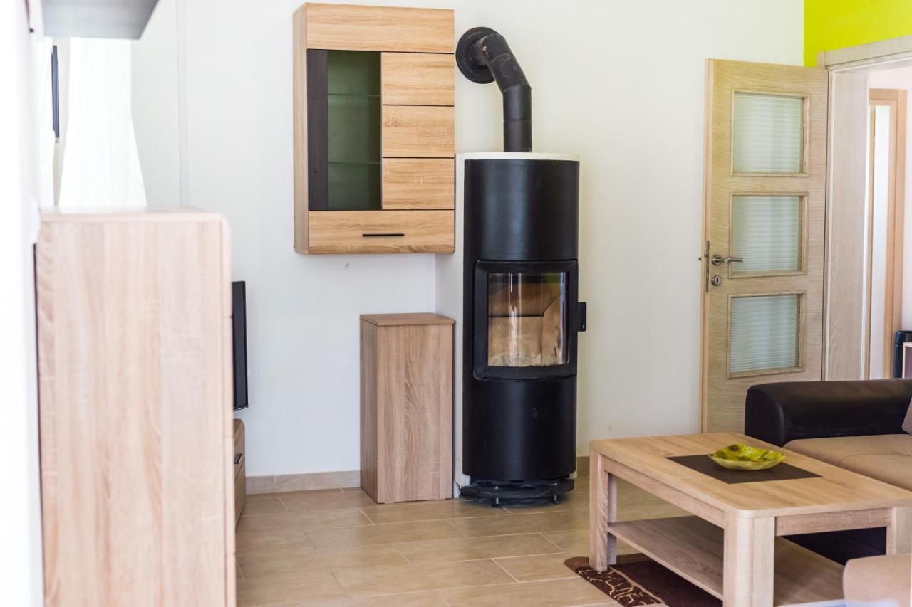 Apartmani Leptir Rakovica Luaran gambar