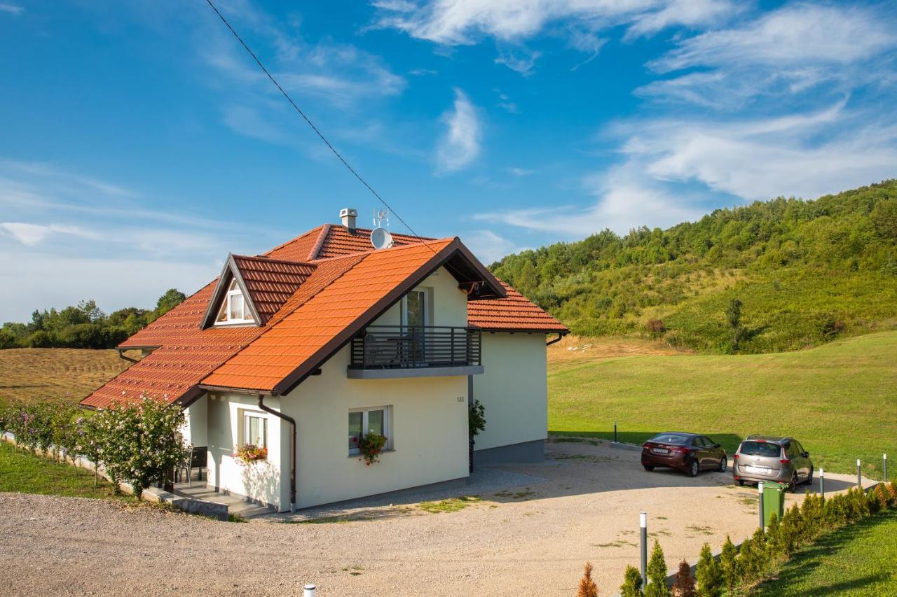 Apartmani Leptir Rakovica Luaran gambar
