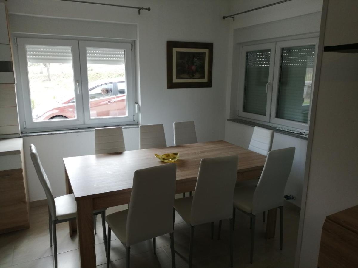 Apartmani Leptir Rakovica Luaran gambar