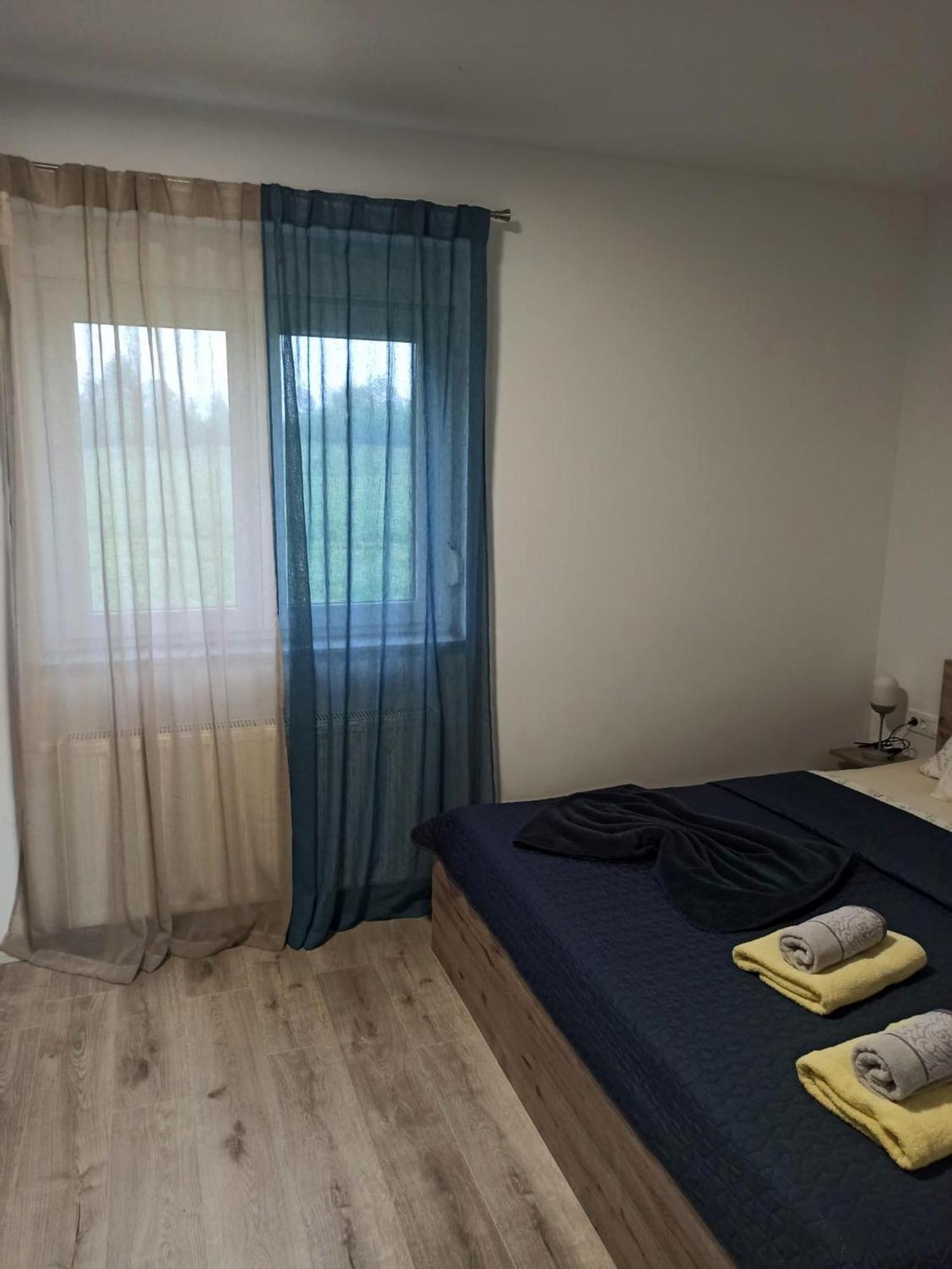 Apartmani Leptir Rakovica Luaran gambar
